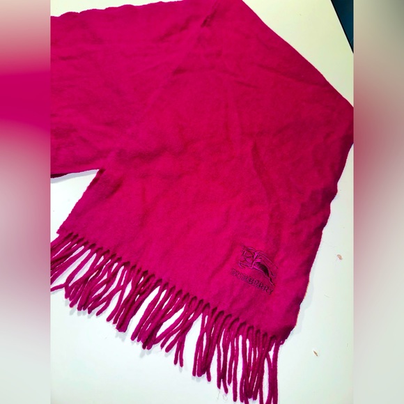 AUTHENTIC Burberry Lambswool Scarf EUC - Picture 5 of 6